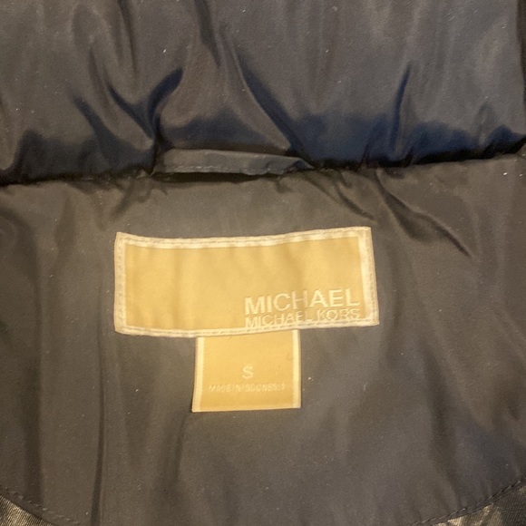 Michael Kors winter coat. - Picture 5 of 7